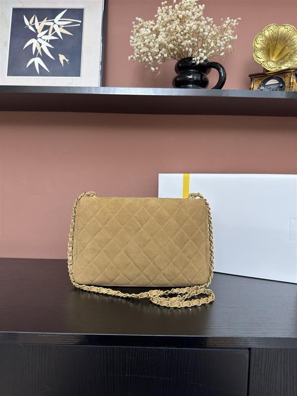 2026131214232832 700